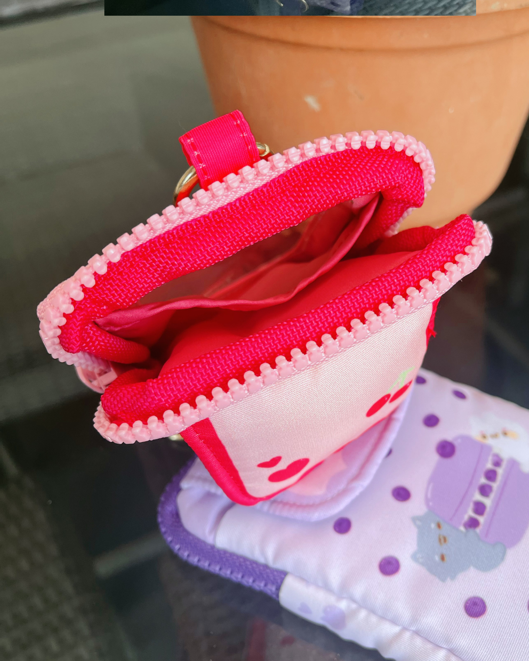 Puffy Card Pouch (Cherry)